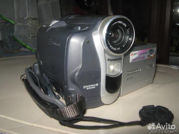Цифровая видеокамера Panasonic NV-GS11GC-S