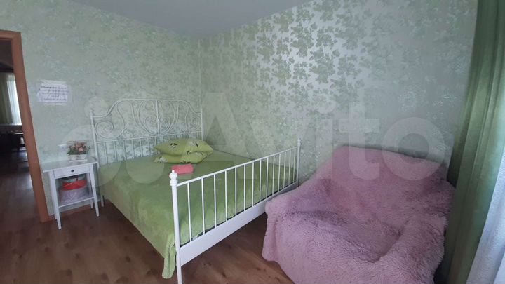 2-к. квартира, 61 м², 1/3 эт.