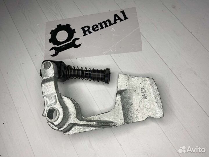 Рычаг переключения передач 1K0711046E