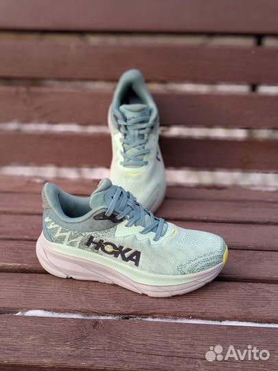 Кроссовки hoka one one