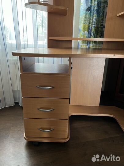 Стол угловой, письменный/компьютерный компьютер