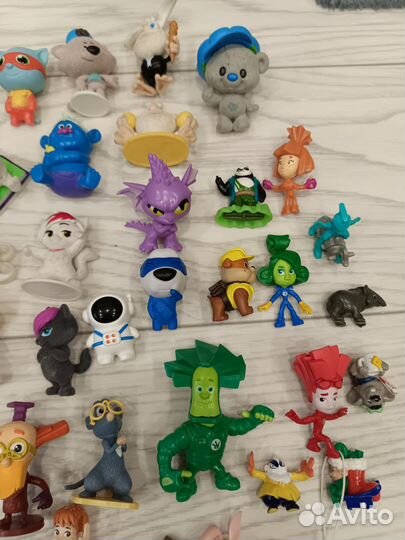 Игрушки из киндера пакетом