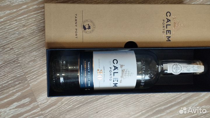 Картина из разбитой бутылки