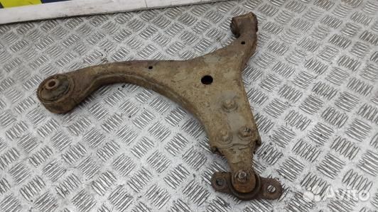 Рычаг передний нижний правый KIA CEE'D 1 (5NI03PM0