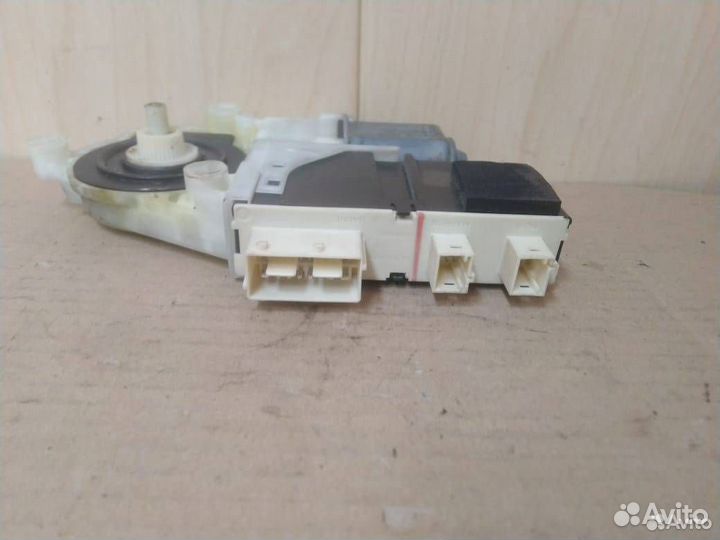 Моторчик стеклоподъемника Citroen C4 рест. LC 2010