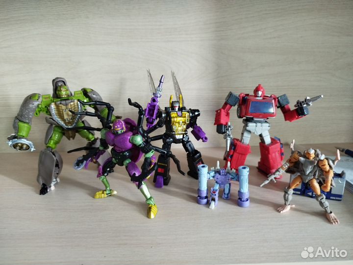 Фигурки Transformers Hasbro Legacy & Studio