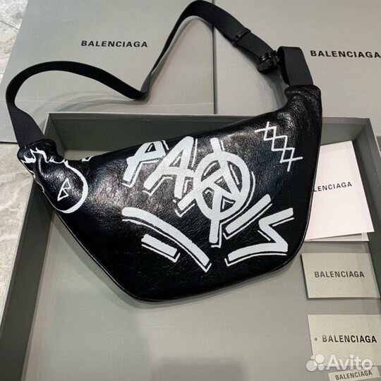 Сумка Balenciaga Graffiti