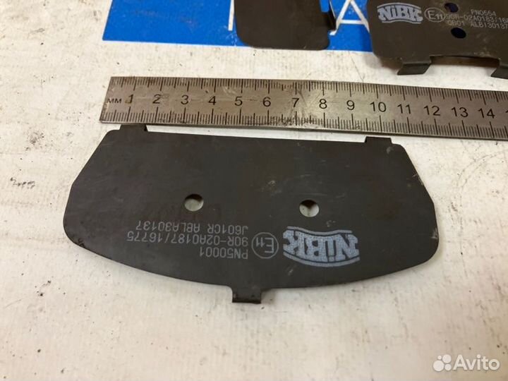 Пластины антискрипные комплект Infiniti