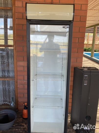 Холодильный шкаф для напитков бу