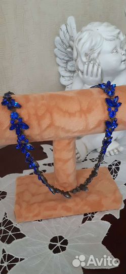Колье из синих камней