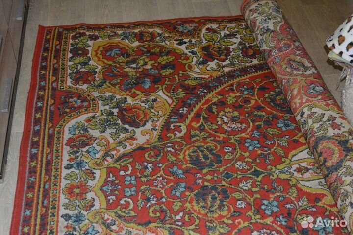 Ковер шерстяной