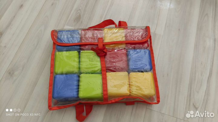 Набор пластмассовых кубиков, 12 штук