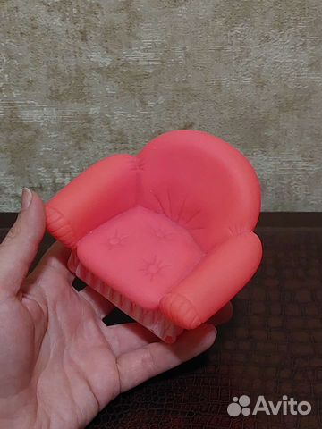 Кресло для куклы или игрушки из 90х Игрушка