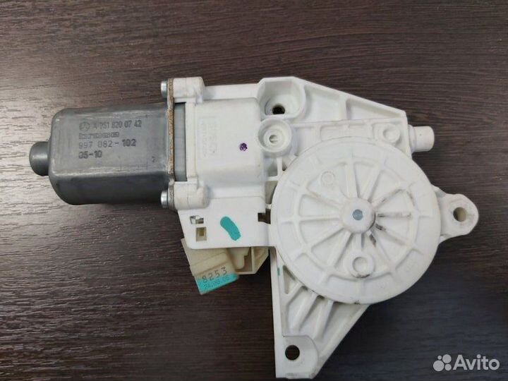 Моторчик стеклоподъемника Mercedes Ml 350 4Matic