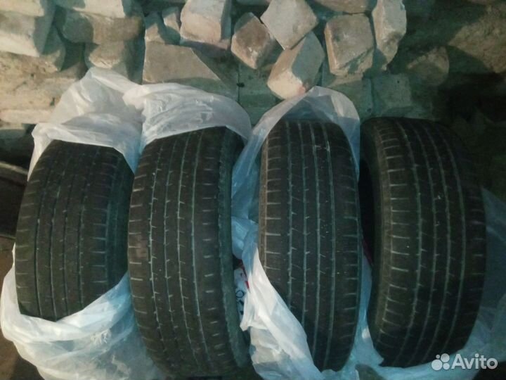 Continental ContiCrossContact LX 215/65 R16