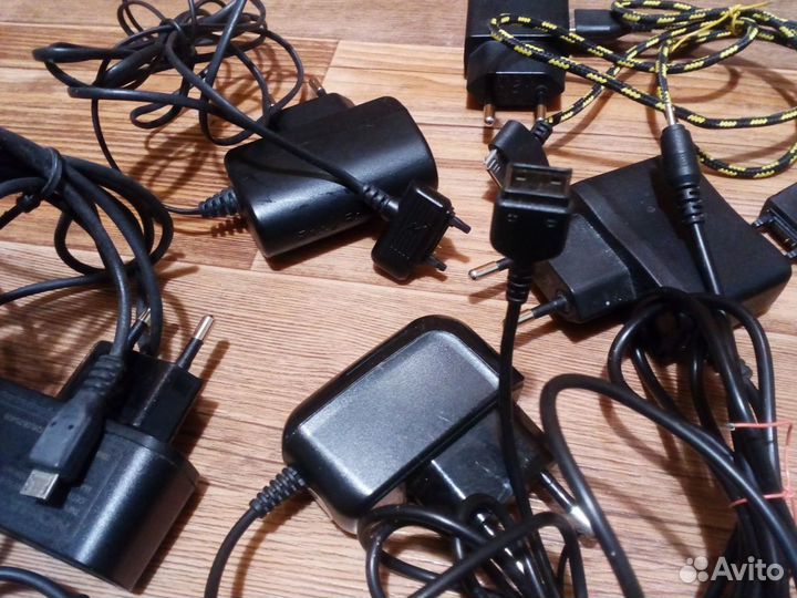 Зарядки для телефона