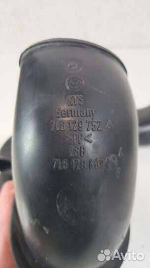 Патрубок воздушного фильтра Volkswagen Toureg 1