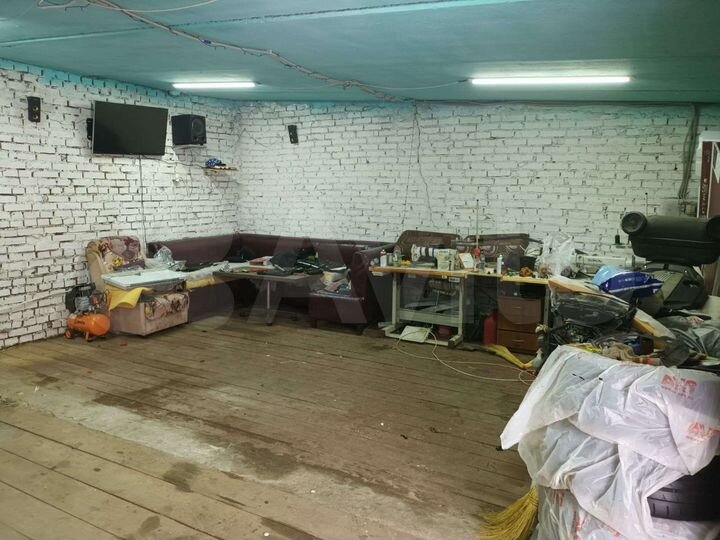 Гараж, > 30 м²