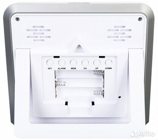 Цифровая метеостанция с радиодатчиком Levenhuk Wezzer plus LP50