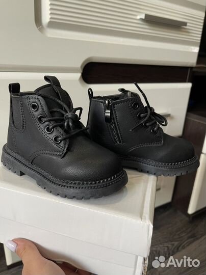 Ботинки детские новые