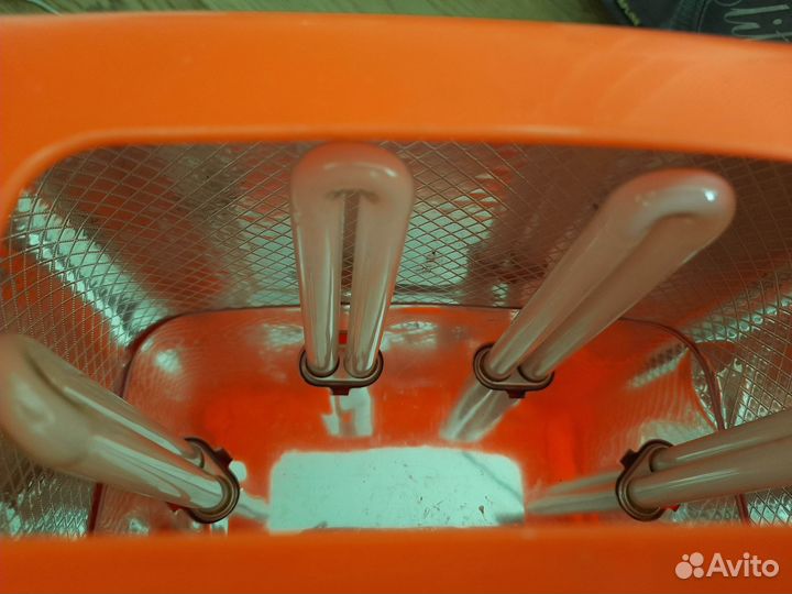 Ультрафиолетовая лампа для сушки ногтей