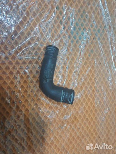 Патрубок Audi A6 C6 4F ccea 2010