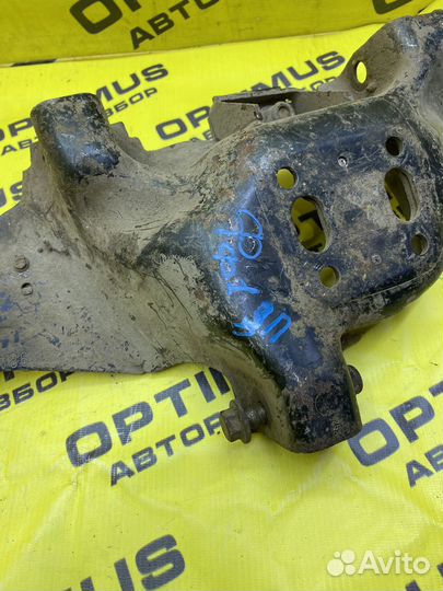 Рычаг продольный задний правый Ford Focus 1