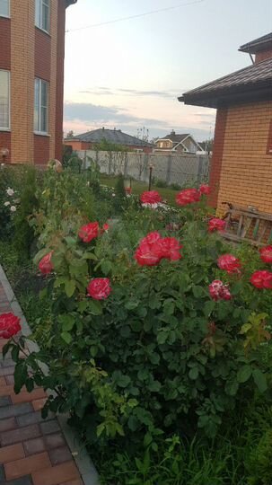 Дом 350 м² на участке 10 сот.