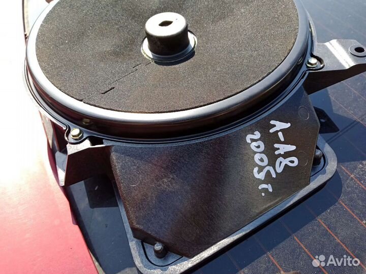 Сабвуфер Ауди А8 Д3. Audi A8 D3.2005г