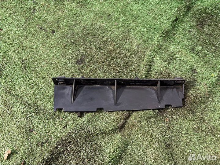 Воздуховод радиатора верхний Volkswagen Polo седан