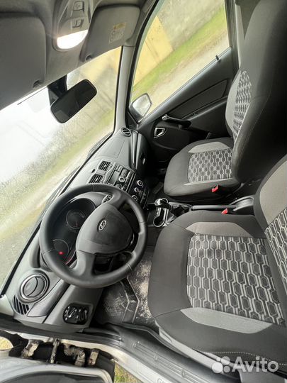 Салон гранта кросс