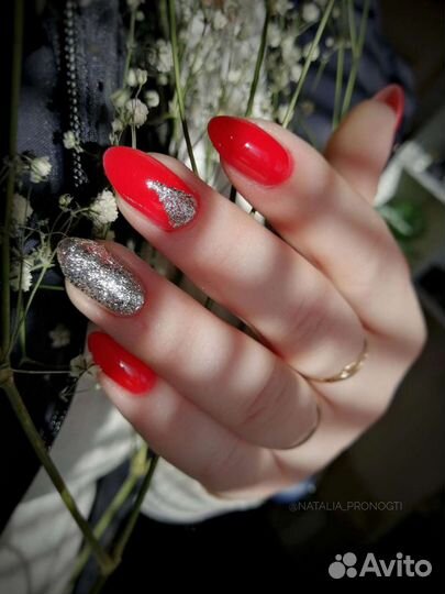 Комби-маникюр, наращивание ногтей гелем