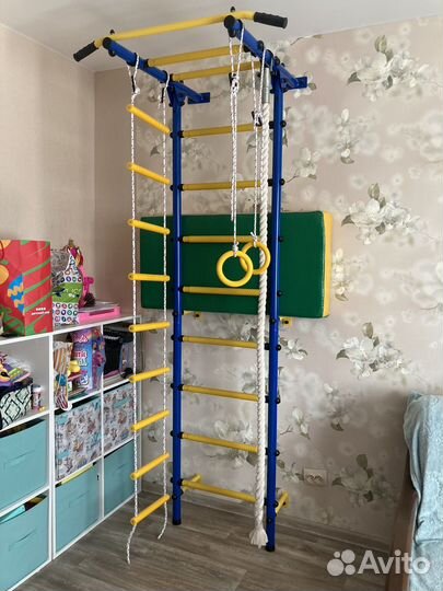 Детская шведская стенка с матом