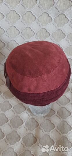 Шапка женская бордовая