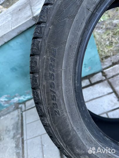 Roadstone Roadian HTX RH5 235/55 R18 104V