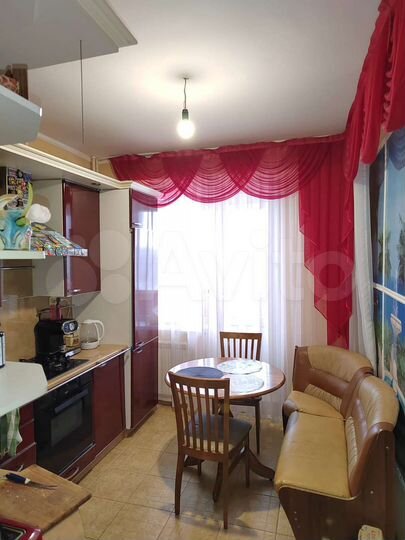 2-к. квартира, 60 м², 8/10 эт.