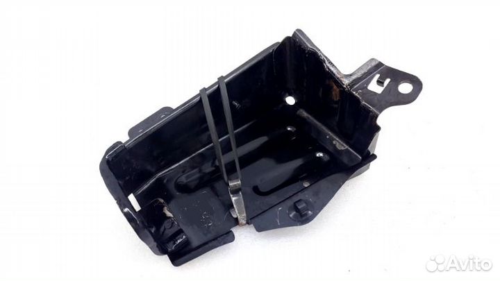 Кронштейн Toyota Land Cruiser 200