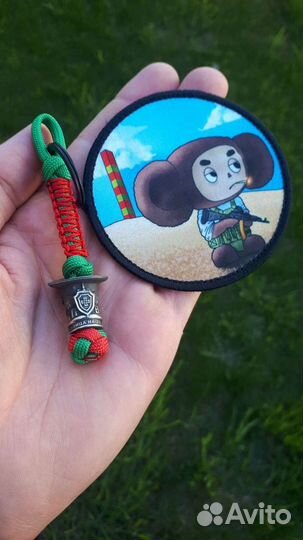 Брелок (темляк из паракорда)