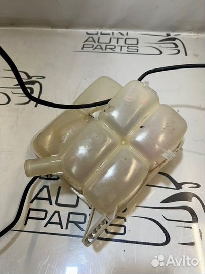 Бачок расширительный Ford Focus 3 CB8 1.6L duratec