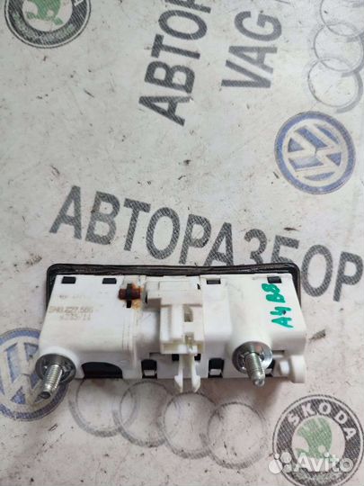 Кнопка крышки багажника Audi A4 B8