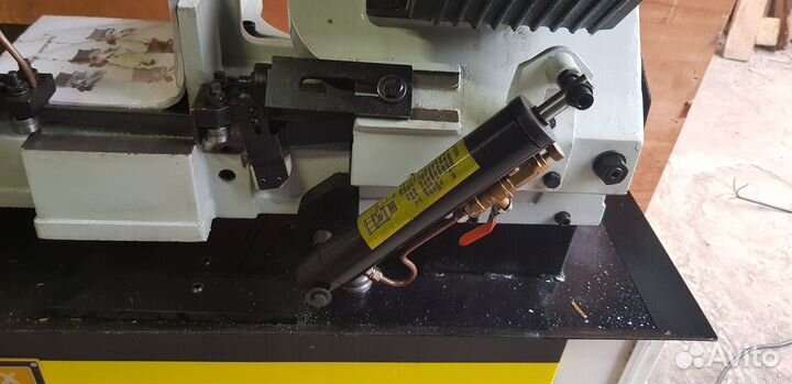 Ленточнопильный станок