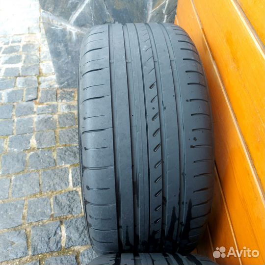 Goodyear Eagle F1 Asymmetric 2 245/30 R40 и 275/30 R40