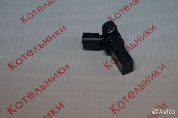 Nissan 23731-4M50B Датчик распредвала/коленвала