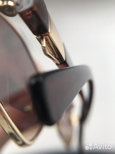 Солнцезащитные очки