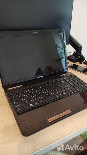Toshiba l655 i3+6gb ddr3+ssd240gb+Radeon hd5650