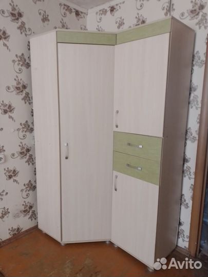 Продам шкаф