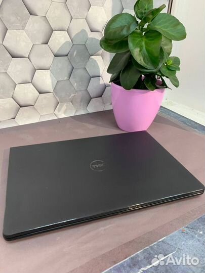 Ноутбук Dell Inspirion15 5100