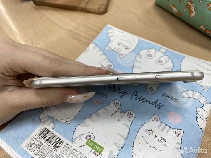 iPhone 8, 64 ГБ