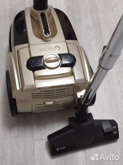 Пылесос с аквафильтром