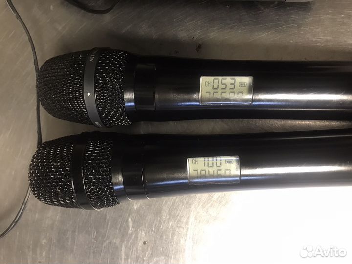 Радио микрофон